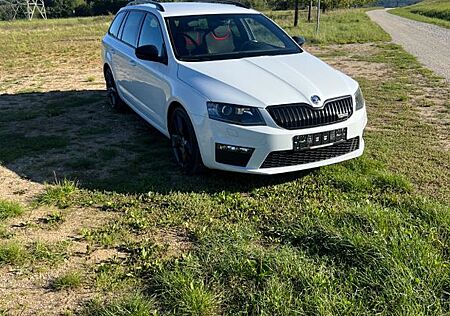Skoda Octavia Combi 2.0 TDI DSG 4x4 RS Challenge