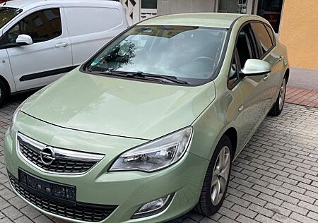 Opel Astra 1.4 Turbo Edition 103kW Edition