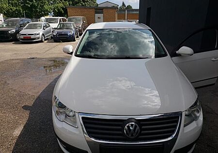 VW Passat Volkswagen Lim. Trendline DSG