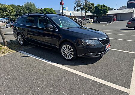 Skoda Superb 2.0 Combi Exclusive
