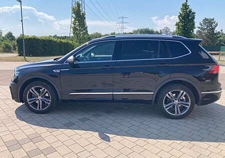 VW Tiguan Allspace Volkswagen 2.0 TDI R-LINE DSG 4MOTION