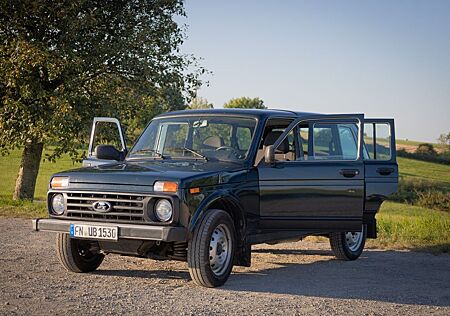 Lada Niva 4x4 -5 Türer Gasanlage