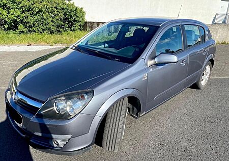 Opel Astra 1.6 Twinport 77kW -