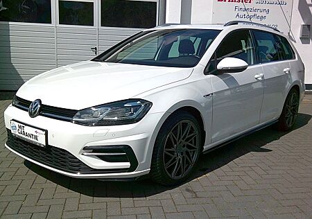 VW Golf Volkswagen 1.5 TSI R-Line Highline 1.HAND,AHK,PANO,SHZ