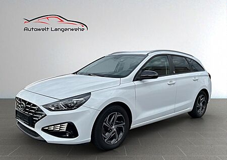 Hyundai i30 cw*Edition*Apple*RFK*SHZ*8-Fach*2.Hand*