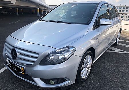 Mercedes-Benz B 200 - 73000KM Automatik Scheckheft