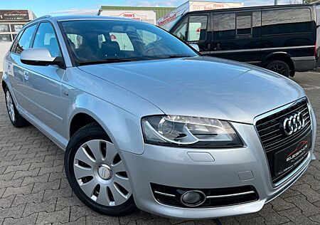 Audi A3 1.6 TDI Sportback /NAVI/BI XENON /PDC/SHZ/