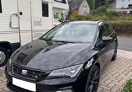 Seat Leon 2.0 TDI 110kW FR Black Matt Ed. DSG Spo...
