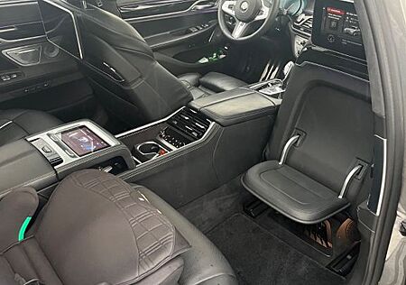 BMW 740Ld xDrive - M Paket 4 Sitzer CHAUFFEUR