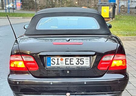 Mercedes-Benz CLK 230 KOMPRESSOR AVANTGARDE Avantgarde