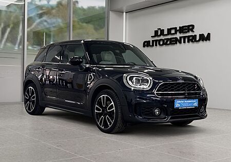 Mini Cooper SD Countryman All4, Gehobene Ausstattung
