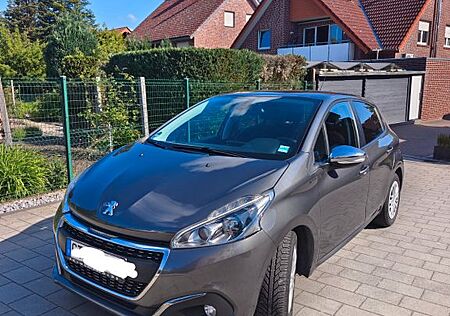 Peugeot 208 PureTech 82 Signature Signature