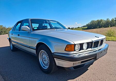 BMW 740iA ** 1. HAND ** ORIGINALZUSTAND **