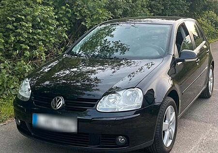 VW Golf Volkswagen United*TÜV Neu*Tempomat*SHZ*PDC*Scheckh.