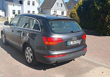 Audi Q7 3.0 TDI (DPF) quattro tiptronic -