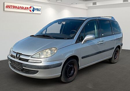 Peugeot 807 2.2 HDi Family Klimaautomatik PDC SHZ Tempo