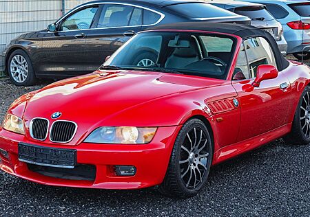 BMW Z3 1.9i CABRIO*1.HAND*LEDER*SITZHEIZ*E.VERDECK*