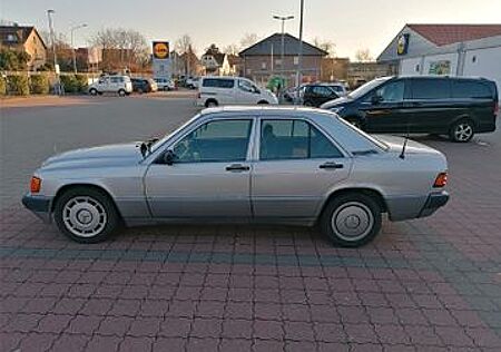 Mercedes-Benz 190