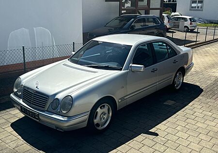 Mercedes-Benz E 280 Mercedes W210 E280 Avantgarde, Zweite Hand, W210