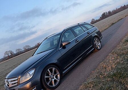 Mercedes-Benz C 300 CDI 4MATIC T AVANTGARDE Autom. AVANTGARDE
