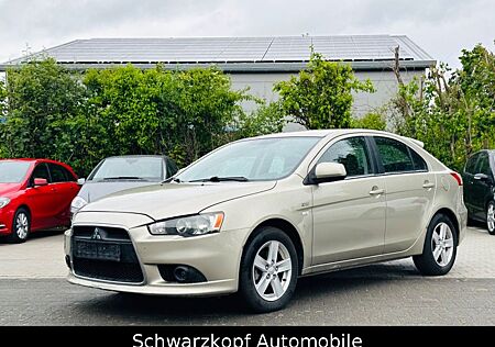 Mitsubishi Lancer Lim Inform Automatik PDC