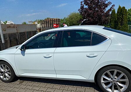 Skoda Superb 2.0 TDI Style Style