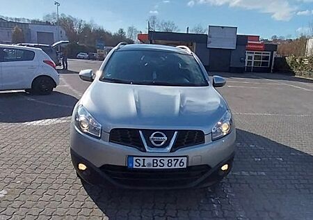 Nissan Qashqai+2 Qashqai+2 1.6 Panorama Tempomat 7 Sitze wenig KM