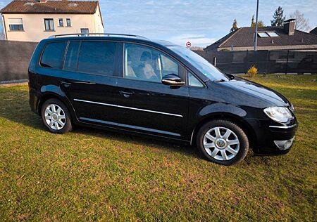 VW Touran Volkswagen 1.4 TSI 103kW DSG -