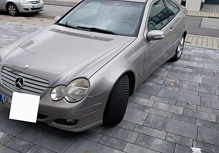 Mercedes-Benz C 180 Kompressor Sportcoupé -