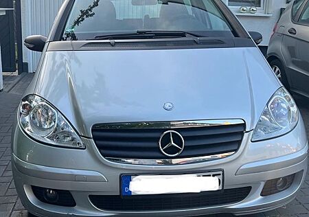 Mercedes-Benz A 150 ELEGANCE Elegance