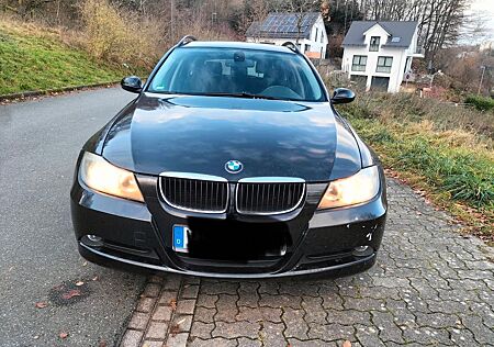 BMW 318i touring -