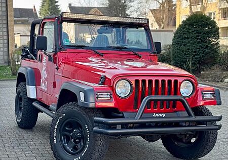 Jeep Wrangler TJ Sport 2.5 in Rot