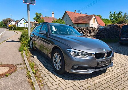 BMW 318d Touring Advantage Advantage