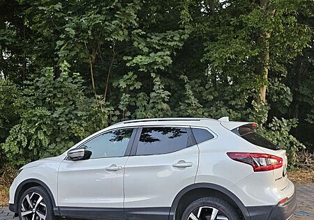 Nissan Qashqai 1.7 dCi Tekna+ 4x4 *NAVI*LED*PAN*BOSE