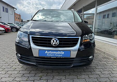VW Touran Volkswagen Freestyle