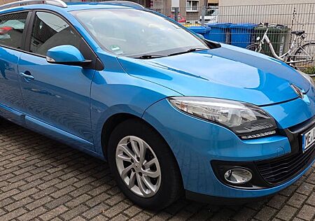 Renault Megane Bose Edition ENERGY TCe 115 Start & S...