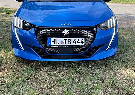 Peugeot 208 PureTech 100 EAT8 GT - line