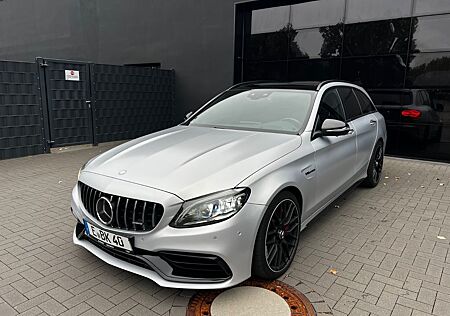 Mercedes-Benz C 63 AMG C63 S AMG Panorama Head Up CARBON Belüftet Sitze