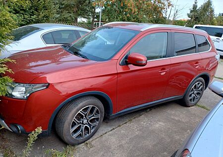 Mitsubishi Outlander 2.2 DI-D Top ClearTec 4WD Top