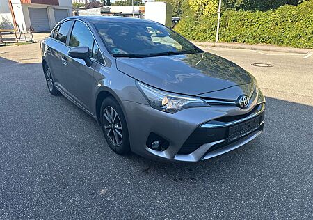 Toyota Avensis 1,8-l-Valvematic Comfort,Navi,Kamera,Tem