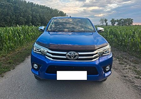 Toyota Hilux 2.4 D 110 kW