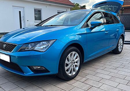 Seat Leon ST 1.2 TSI Style, Alorblau, Hingucker
