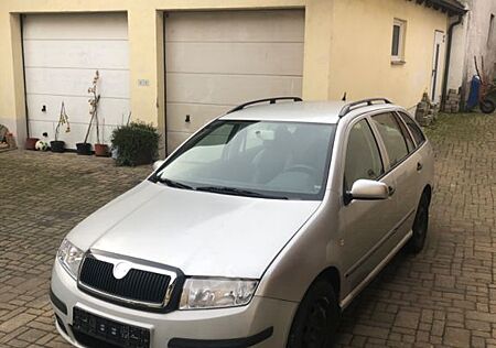 Skoda Fabia Combi 1.4 16V 55 kW Ambiente Ambiente