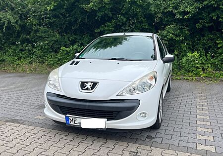 Peugeot 206 + KLIMA TOP Bluetooth ALU Unfallfrei