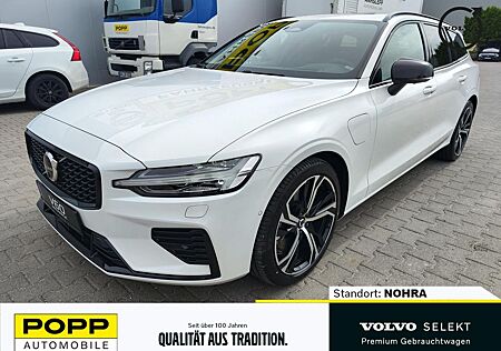 Volvo V60 T6 AWD Ultra Dark 19" 360° H&K LED PANO STHZ