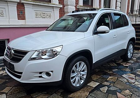 VW Tiguan Volkswagen 2.0 147kW Automatik Panorama Schiebedach