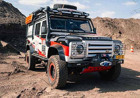 Land Rover Defender 2.4 TD HT 110" SE DAKAR RALLY