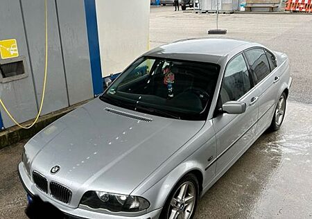 BMW 320i - VFL - 99.328km