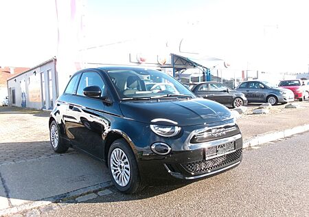 Fiat 500E Red mit Komfortpaket