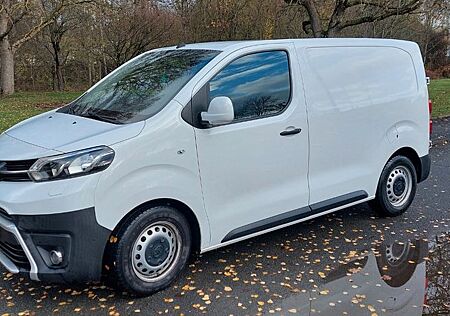 Toyota Pro Ace Proace (Verso) 1,6-l-D L1 TÜF- ASU neu, Navi